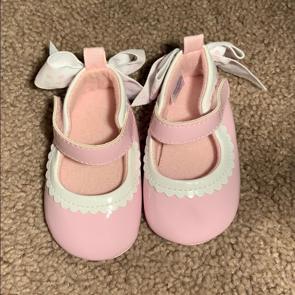 Pink infant dress shoes size 3-6 months